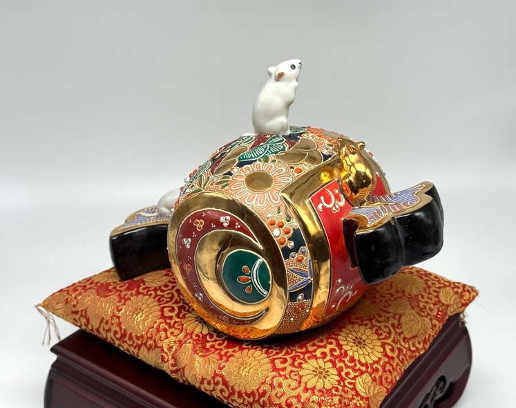 Винтажная композиция 
«Колотушка с тремя крысами»