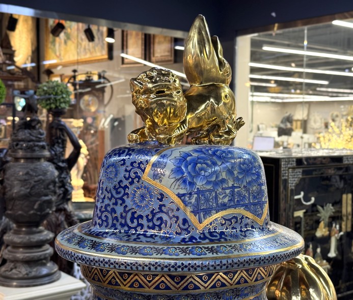 Vintage
paired Cranes vases