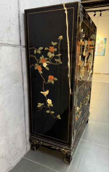 Винтажный шкаф,
Китай