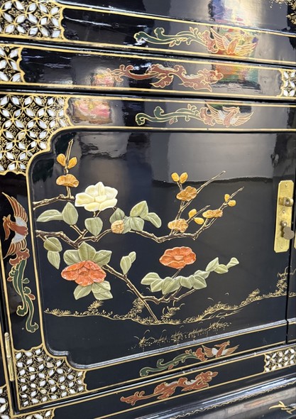 Винтажный шкаф,
Китай