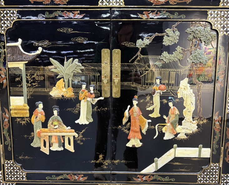 Винтажный шкаф,
Китай