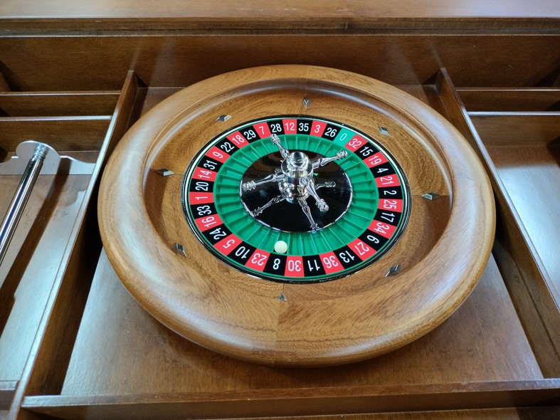 Vintage gaming table