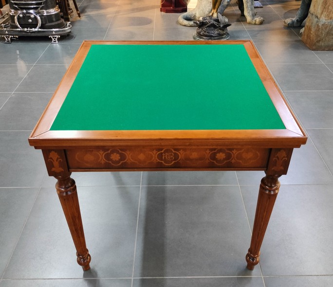 Vintage gaming table