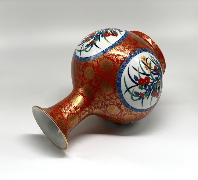 Vintage vase, Arita