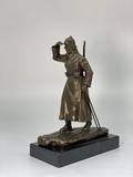 Антикварная скульптура «Буденовец» Антикварная скульптура «Буденовец»
