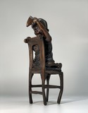 Винтажная статуэтка «Девочка на стуле» Винтажная статуэтка «Девочка на стуле»