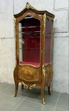 Antique display case
Louis XIV Antique display case
Louis XIV