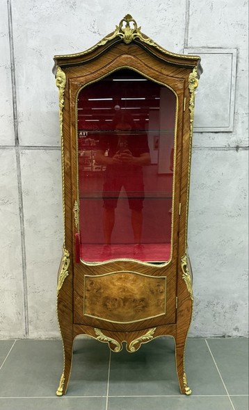 Antique display case
Louis XIV