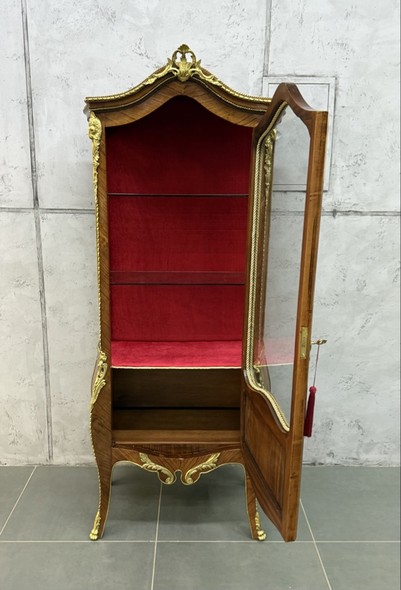 Antique display case
Louis XIV