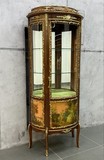 Antique display case
Louis XVI Antique display case
Louis XVI