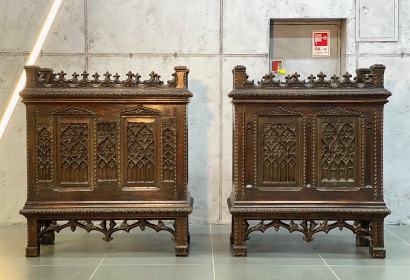 Antique planters