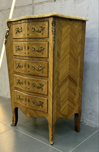 Antique chest of drawers
Louis XIV