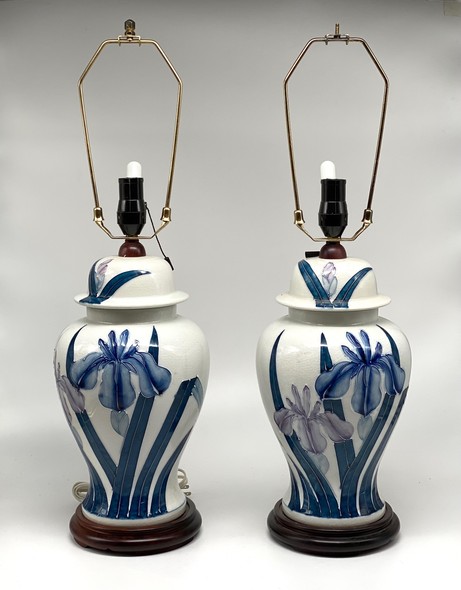 Pair of lamps "Irises"