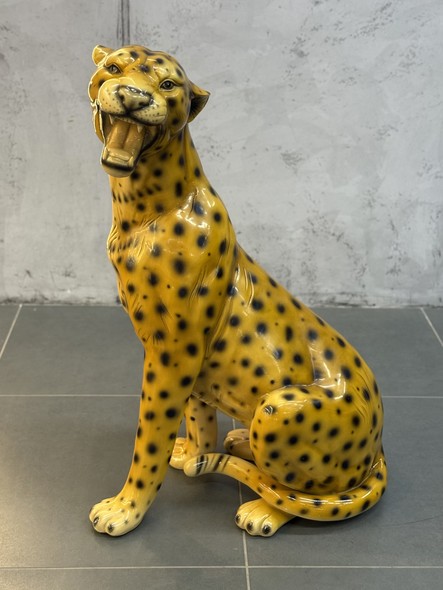 Vintage sculpture
"leopard"