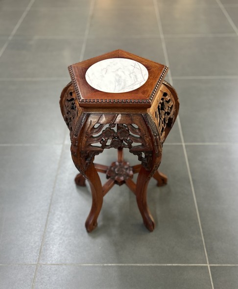Antique console pedestal in oriental style