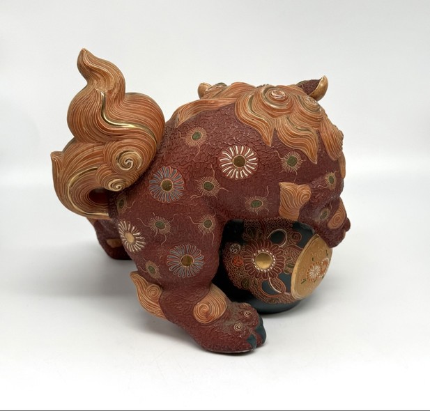 Antique sculpture "Dog Fo"