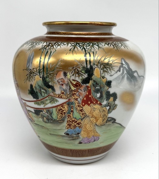 antique vase,
Porcelain Kutani