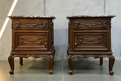 Antique pair chests of drawers