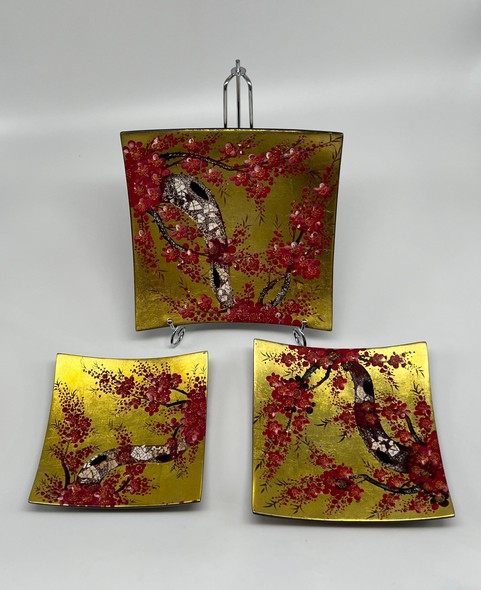 Vintage set of oriental plates
