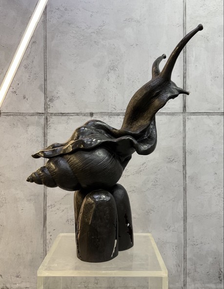 Bronze sculpture
"Akhatinskaya Snail"