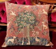 Decorative pillow