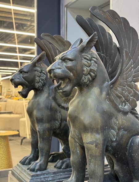 Парная композиция «Грифоны»