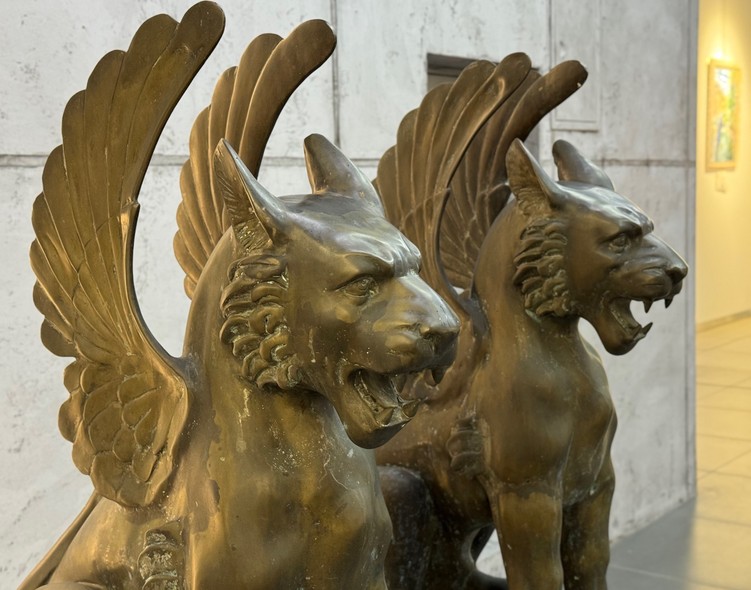 Парная композиция «Грифоны»