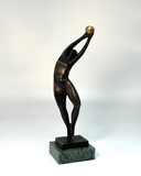 Скульптура «Волейболистка»