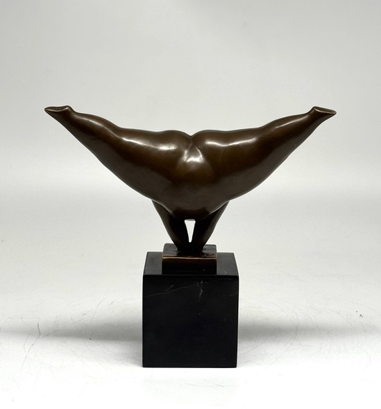 Винтажная скульптура
"Гимнастка"