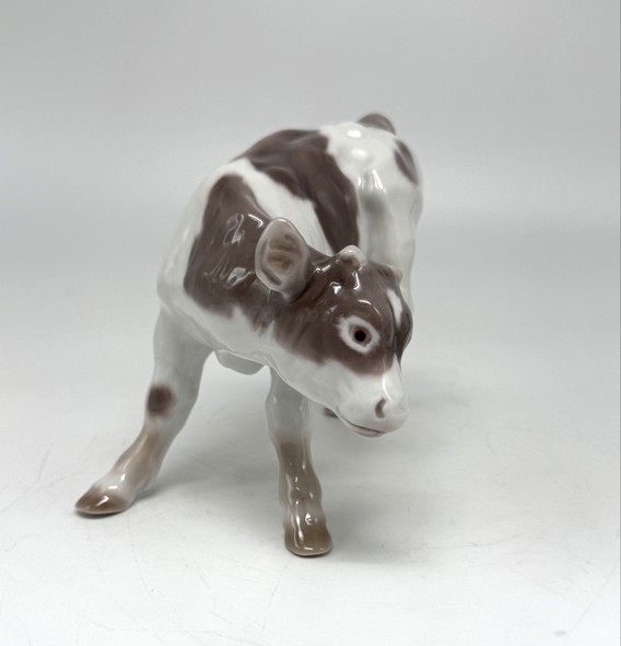 Vintage figurine "Calf"