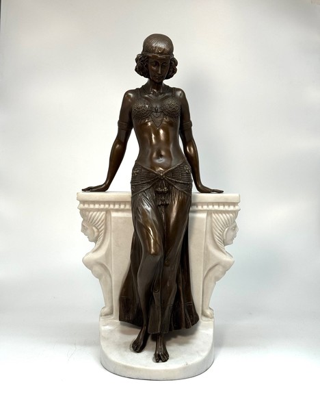 Винтажная скульптура «Восточная танцовщица»