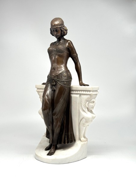 Винтажная скульптура «Восточная танцовщица»