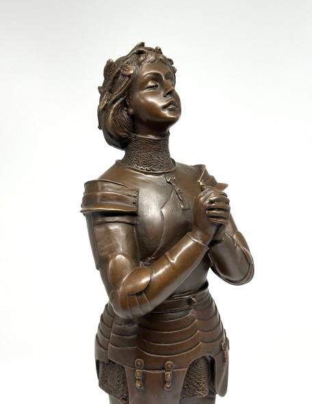 Винтажная скульптура
"Жанна Д'Арк"