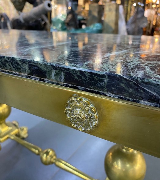 Винтажный столик
mid-century modern