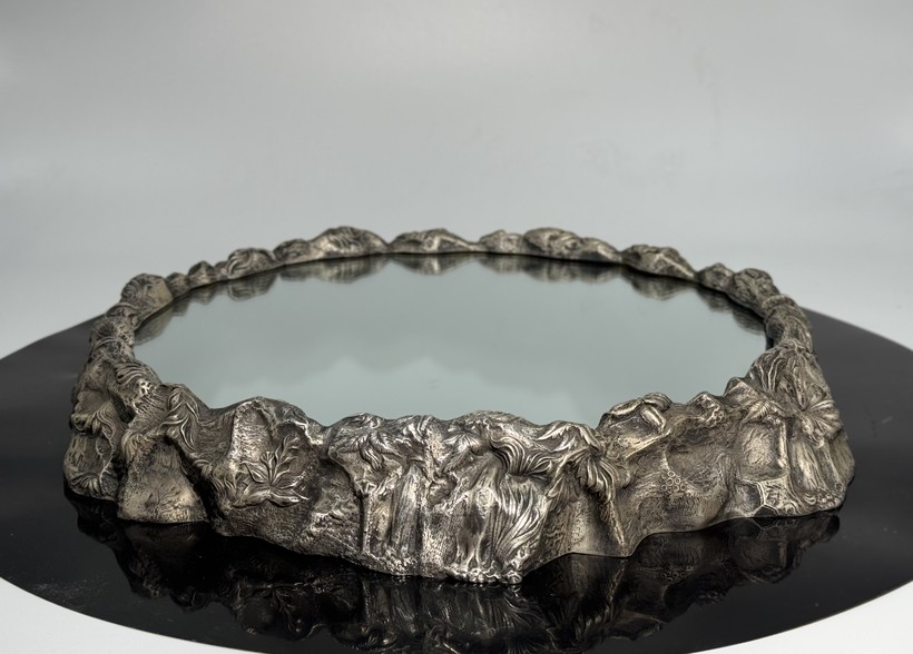 The Mirrored Plateau, 
England, the 19th century.