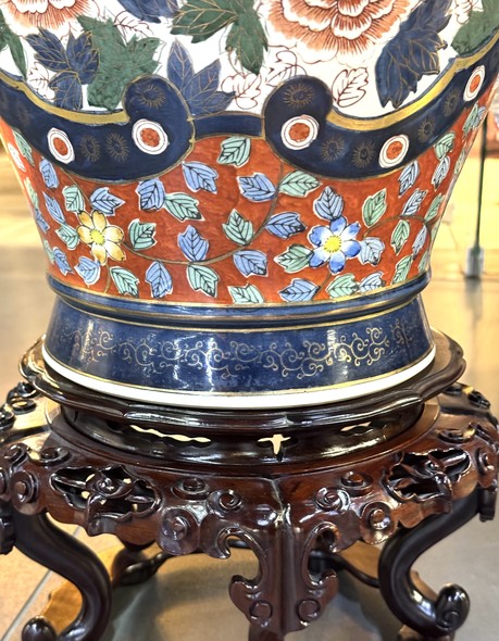 Antique Imari floor vase, Japan