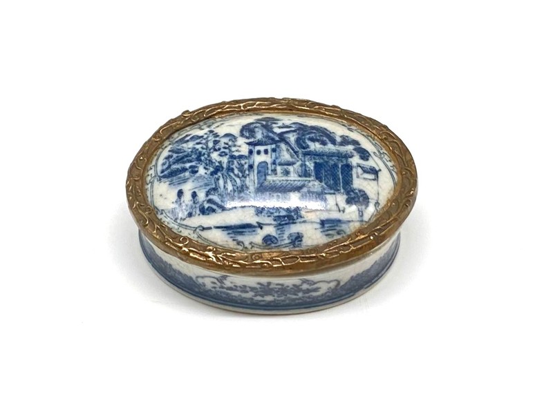 Antique jewelry box