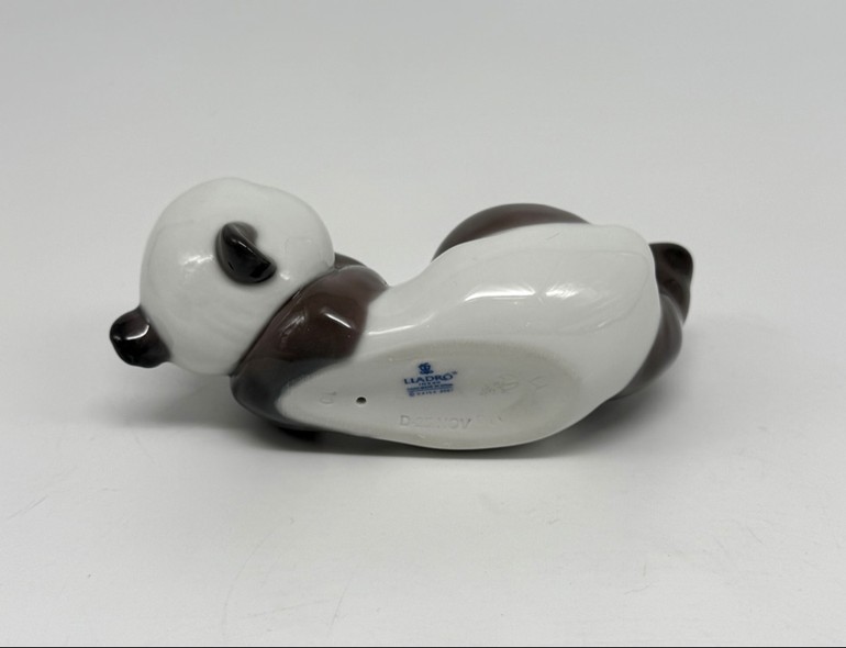 Figurine of the "Merry Panda", Lladro