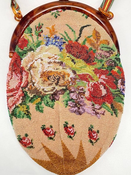 Винтажная сумочка из бисера