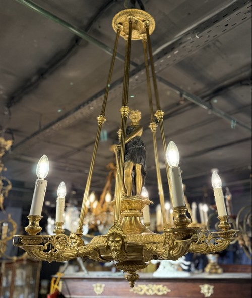 Антикварная люстра
«Девушка с плугом»