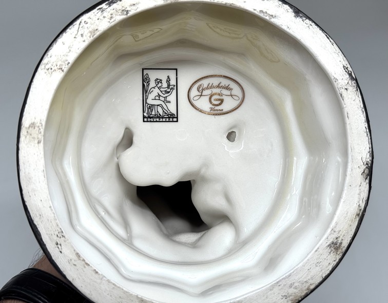 Антикварная скульптура «Танцовщица»