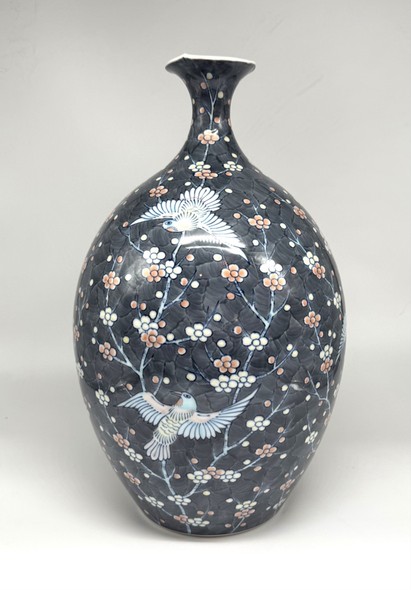 Оригинальная ваза
«Птицы среди цветов сливы», 
Фудзии Сюмэй