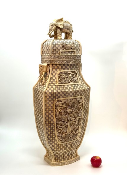 Antique vase "Elephants"