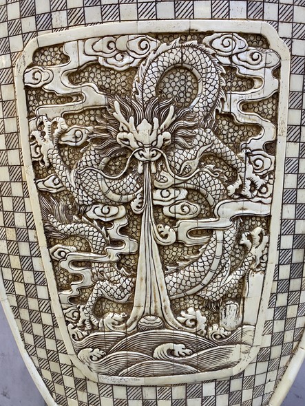 Антикварная ваза «Слоны»