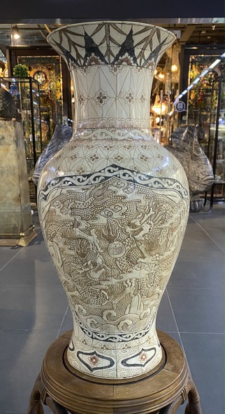 Редкая ваза из кости