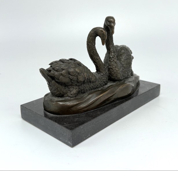 Винтажная скульптура «Лебеди»
(«Пара лебедей»), Milo