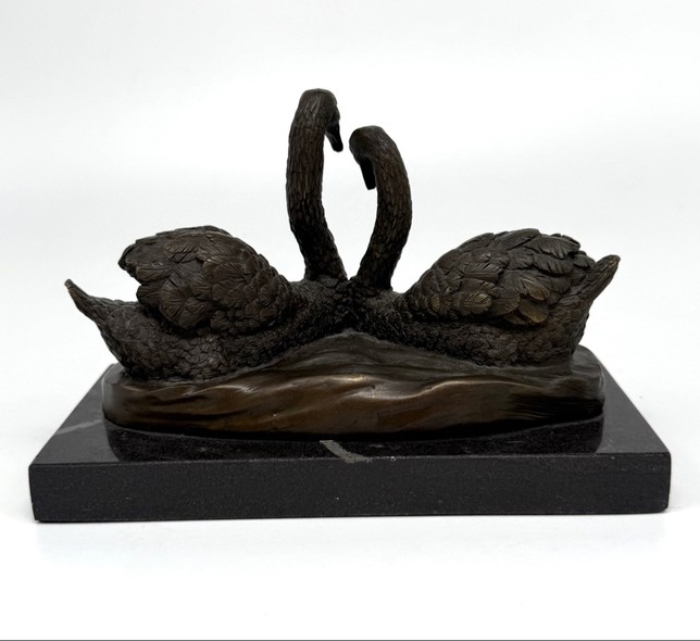 Винтажная скульптура «Лебеди»
(«Пара лебедей»), Milo