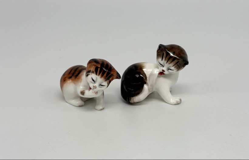 Antique composition "Pair of Kittens," Royal Doulton
