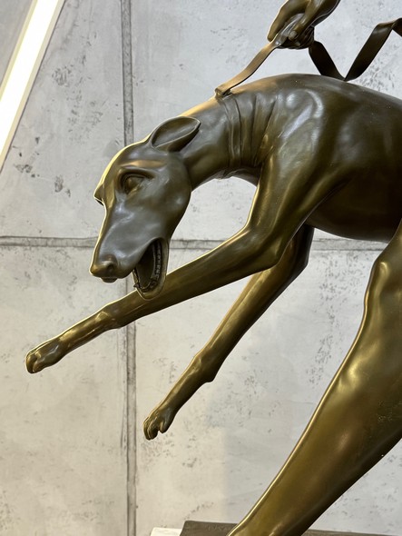 Антикварная скульптура «Диана-охотница»