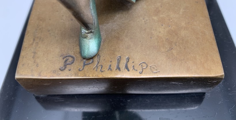 Antique sculpture "Jazz dancers"